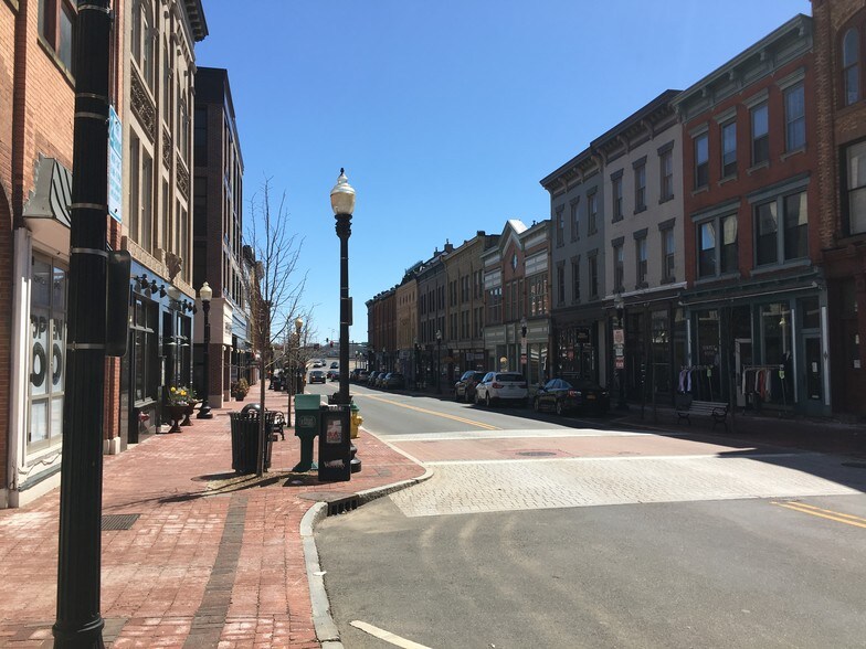 More Photos Of 83-85 Washington St, Norwalk Loft Creative Space For Sale