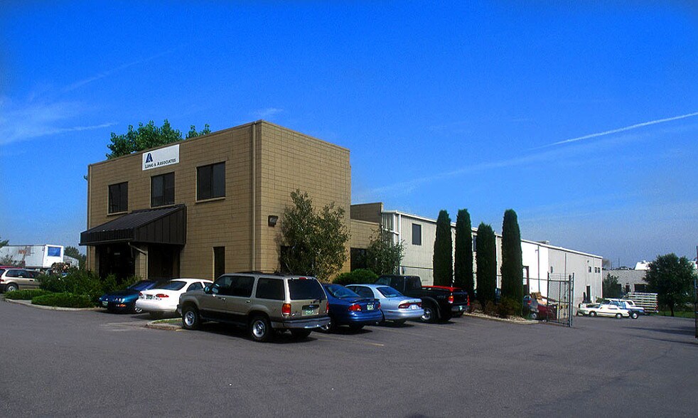 More Photos Of 1795 W Yale Ave, Englewood Warehouse For Lease