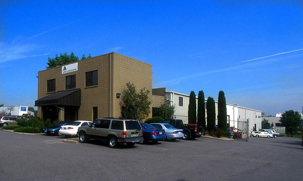 More Photos Of 1795 W Yale Ave, Englewood Warehouse For Lease