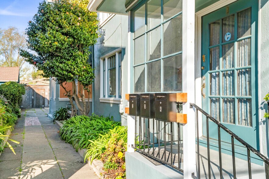 More Photos Of 2319 Ward St, Berkeley Apartments For Sale