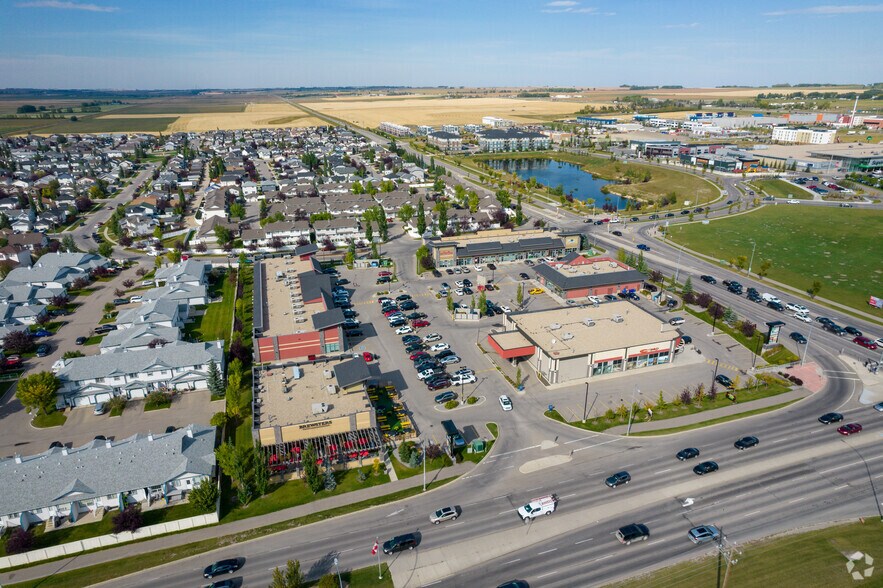 More Photos Of 3 Stonegate Dr NW, Airdrie Freestanding For Lease