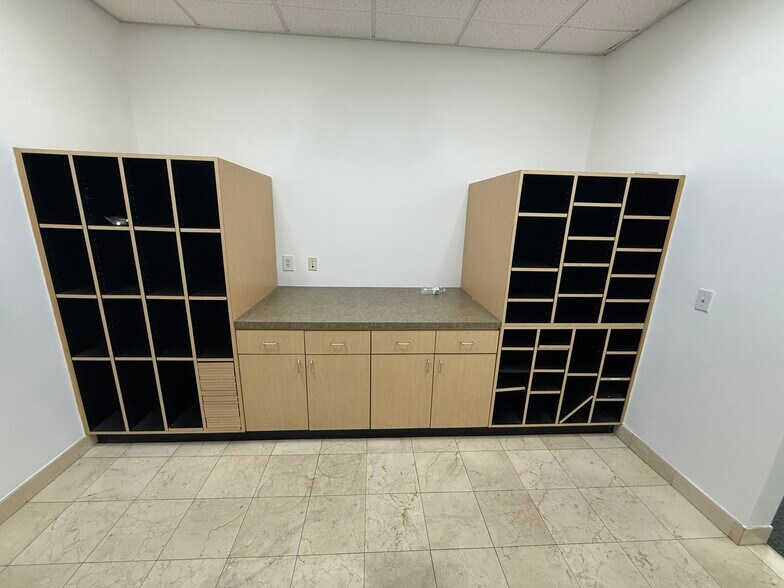 More Photos Of 5765 S Rainbow Blvd, Las Vegas Office For Lease