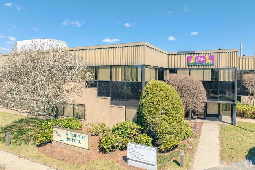 More Photos Of 7 McKay Ave, Winchester Flex For Lease