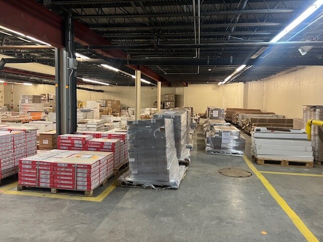 More Photos Of 470 Southbridge St, Auburn Freestanding For Sale