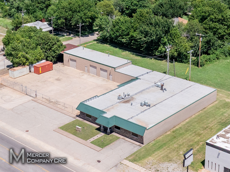 More Photos Of 1312 S Walker Ave, Oklahoma City Light Manufacturing For Sale