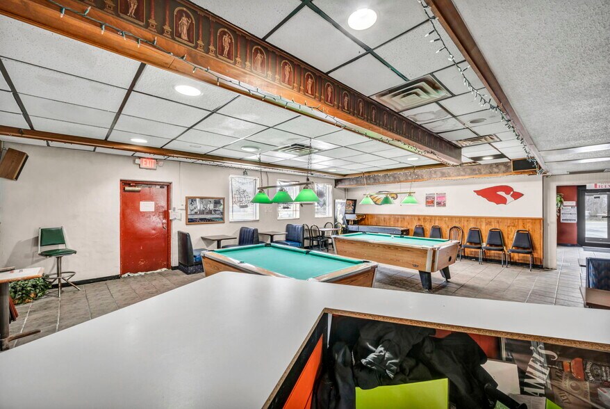 More Photos Of 5348 E Lake Rd, Sheffield Lake Restaurant For Sale