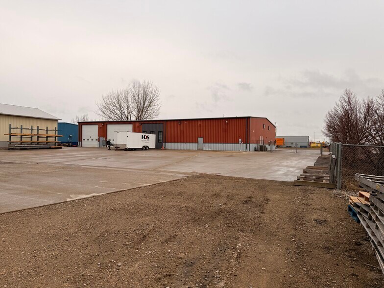 More Photos Of 5936 53rd Ave, Fargo Warehouse For Sale