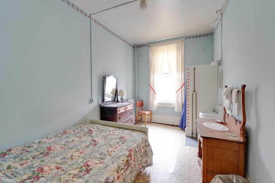 More Photos Of 7304 E Main St, Lima Hotel For Sale