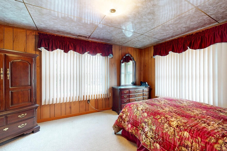 More Photos Of 3721 Main St, Weirton Funeral Home For Sale