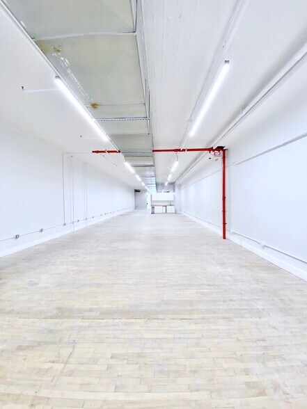 More Photos Of 447 Broadway, New York Loft Creative Space For Lease