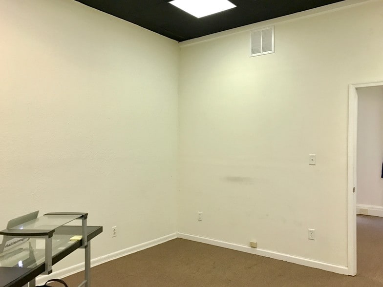 More Photos Of 110 W Mulberry St, Baltimore Office Residential For Lease