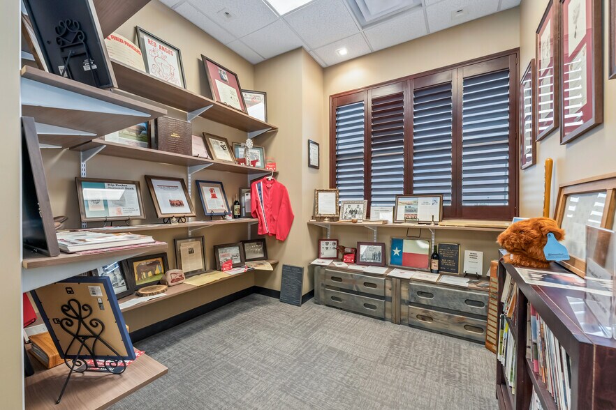 More Photos Of 18335 E 103rd Ave, Commerce City Medical For Sale