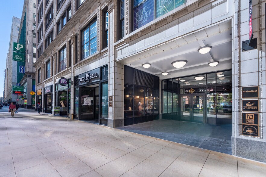 More Photos Of 180 N Wabash Ave, Chicago Office For Lease