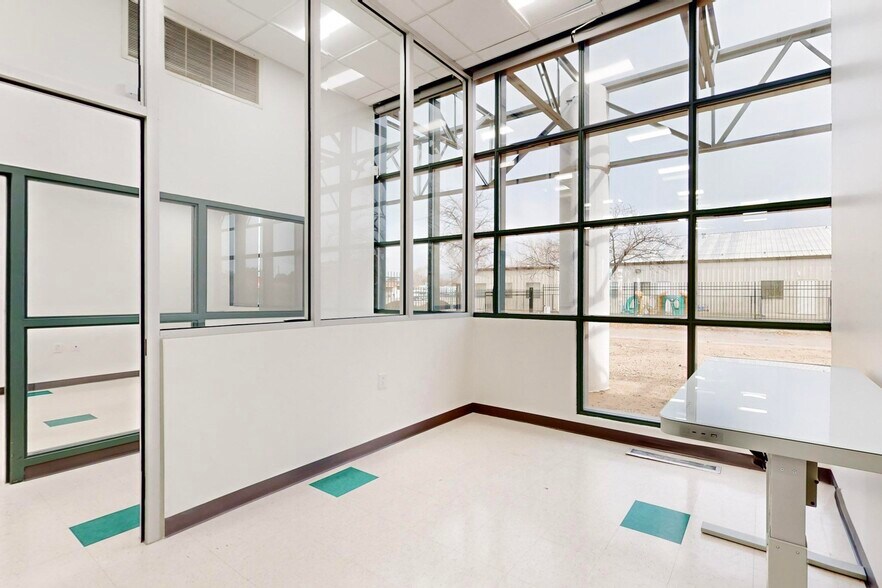 More Photos Of 6410 Gibson Blvd SE, Albuquerque Bank For Sale