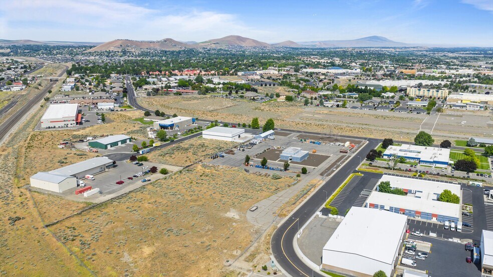 More Photos Of 480 N Roosevelt St, Kennewick Land For Sale