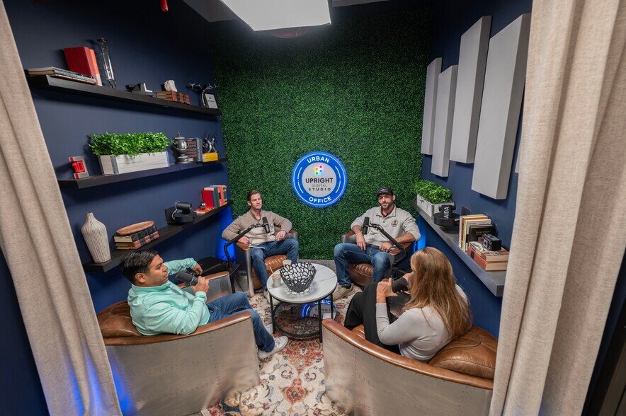More Photos Of 1100 W 23rd St, Houston Coworking Space
