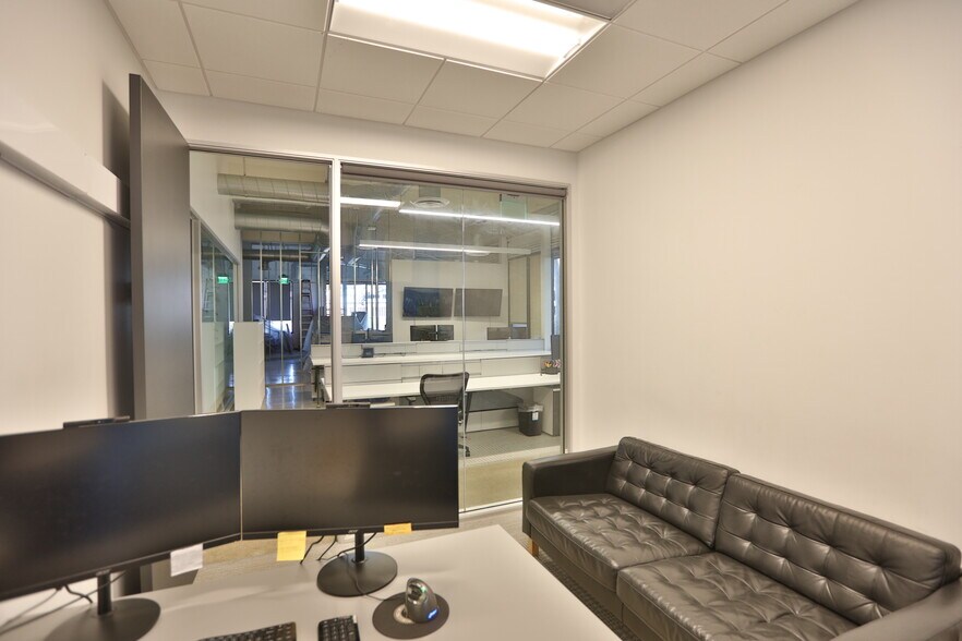 More Photos Of 19732 MacArthur Blvd, Irvine Office For Lease