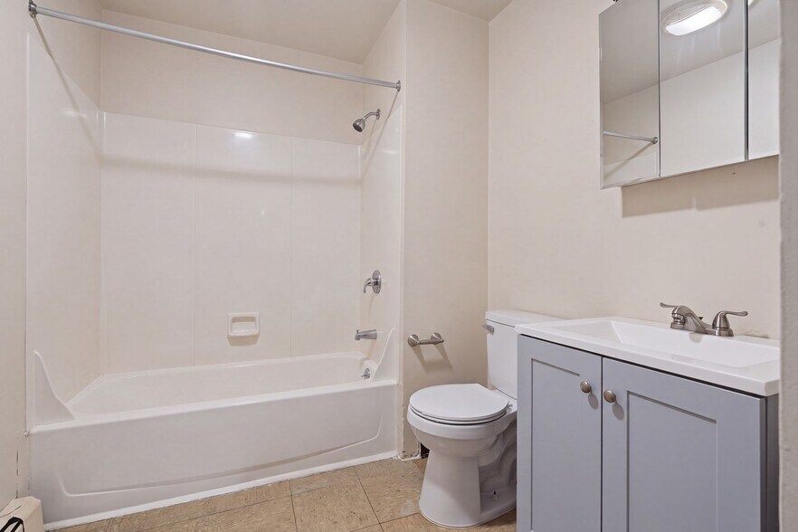 More Photos Of 471 Pond St, Woonsocket Apartments For Sale
