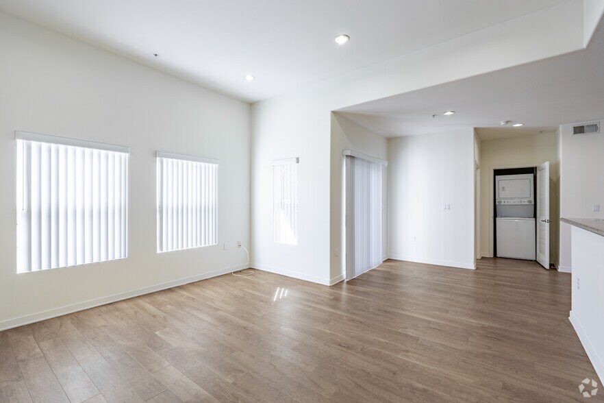 More Photos Of 401 S Grand View St, Los Angeles Apartments For Sale