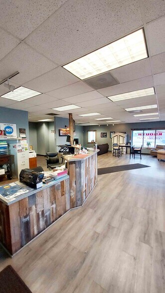 More Photos Of 3608-3612 Betty Dr, Colorado Springs Light Manufacturing For Sale