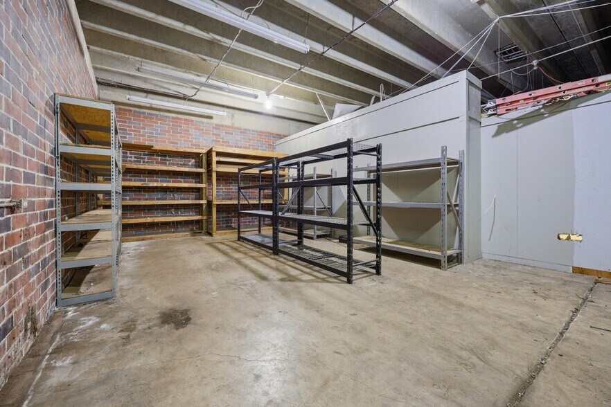 More Photos Of 2406-2410 Harper St, Jacksonville Warehouse For Lease