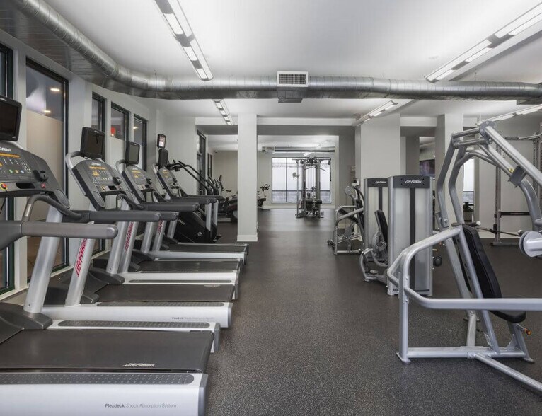 More Photos Of 121 Towne St, Stamford Apartments For Lease