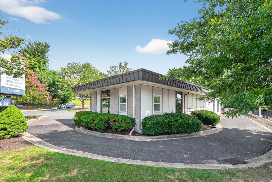 More Photos Of 10101 Lorain Ave, Silver Spring Medical For Sale