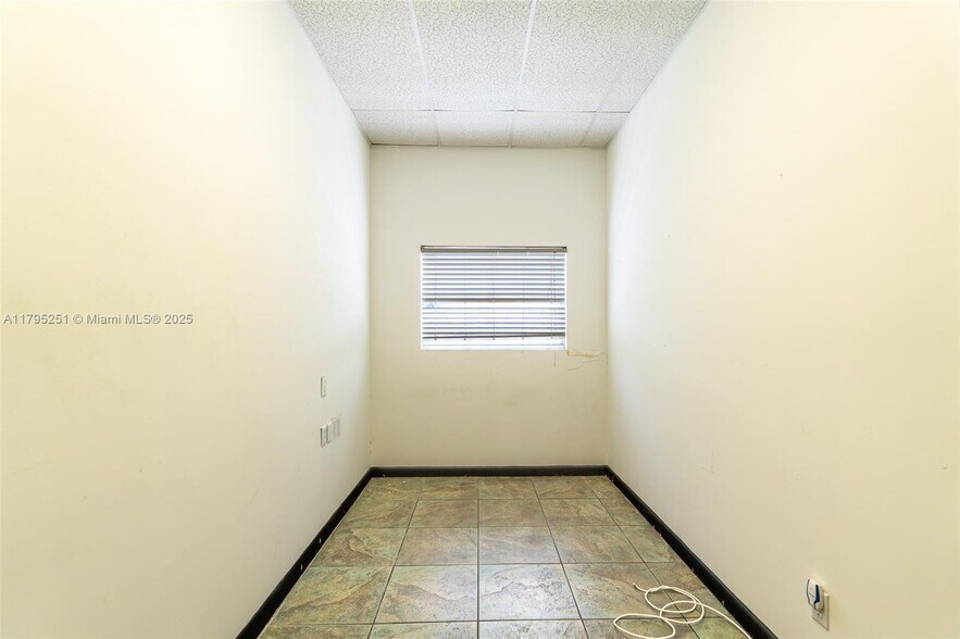 More Photos Of 1420-1430 SW 12th Ave, Pompano Beach Industrial For Sale