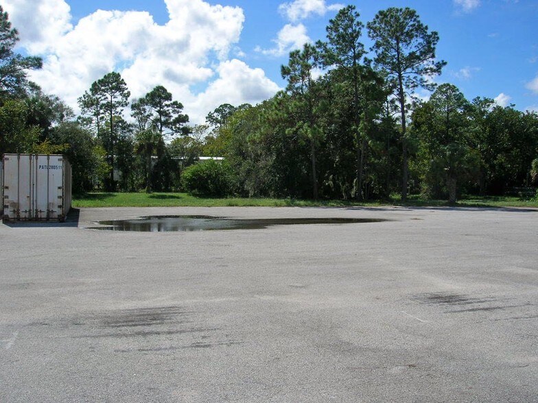 More Photos Of 298 S Yonge St, Ormond Beach Freestanding For Lease