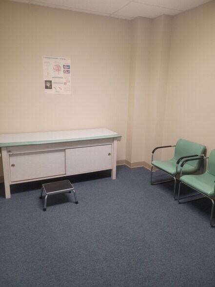 More Photos Of 2810 St Isabel St, Tampa Medical For Lease