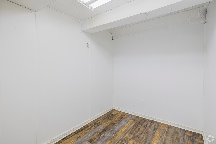 More Photos Of 1515 W Broad St, Richmond Storefront For Lease