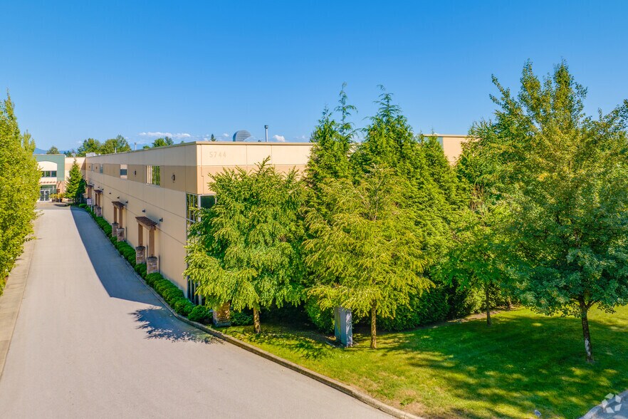 Primary Photo Of 5744 268th St, Langley Twp Warehouse For Lease