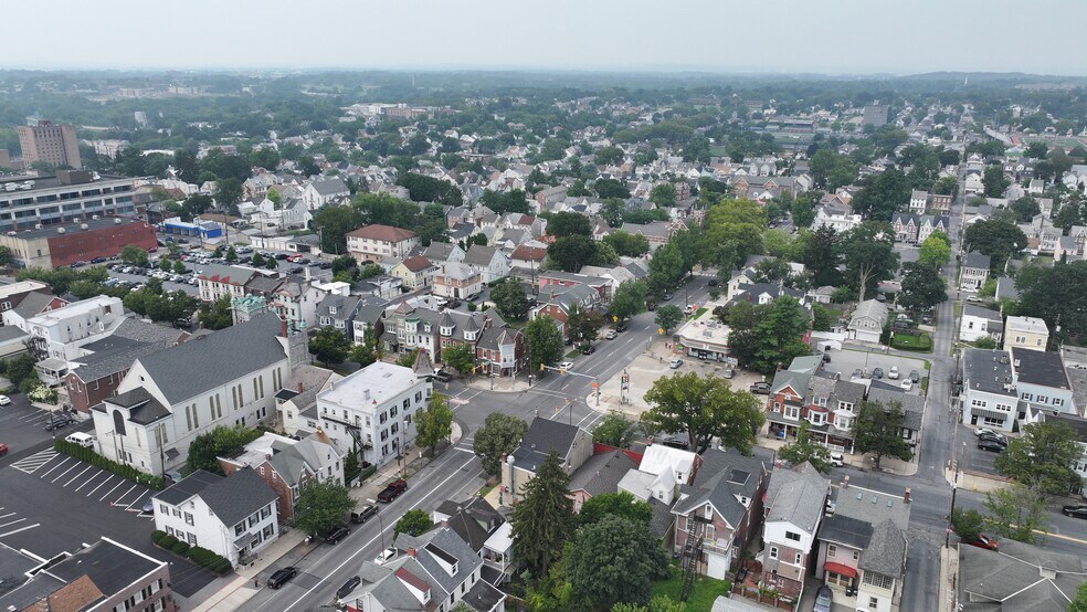 More Photos Of 95-97 E Broad St, Bethlehem Storefront Retail Residential For Lease
