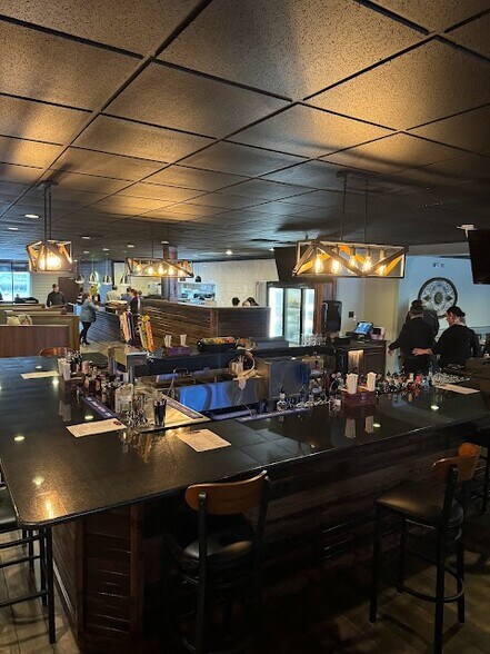 More Photos Of 4000 Fort Campbell Blvd, Hopkinsville Restaurant For Sale