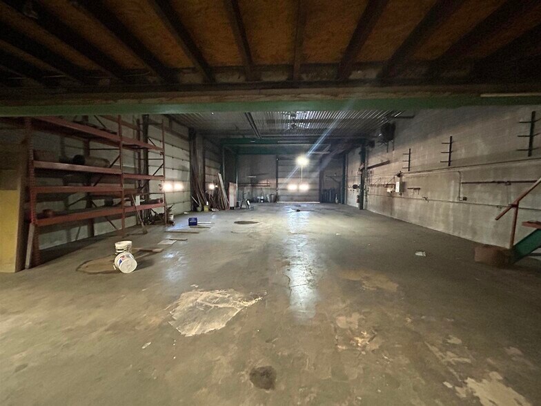 More Photos Of 2598 S State Road 121, Connersville Warehouse For Sale