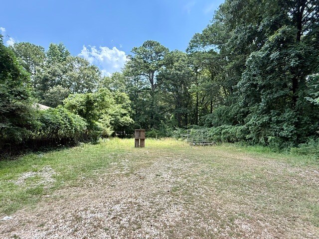 More Photos Of 116 Rock Quarry Rd, Stockbridge Service For Sale