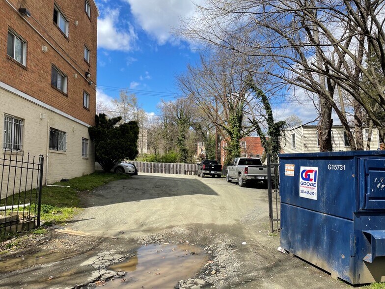 More Photos Of 3928 1st St SE, Washington Apartments For Sale