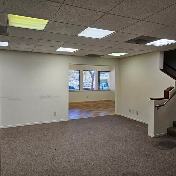 More Photos Of 4450 Capitola Rd, Capitola Office For Lease