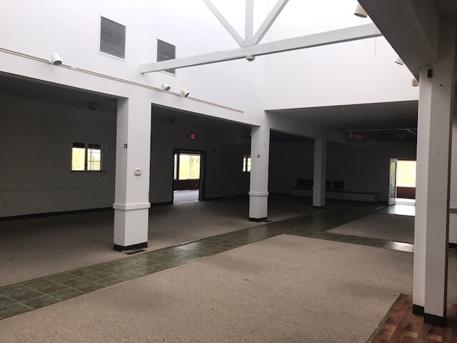 More Photos Of 3375 Highway 100, Villa Ridge Restaurant For Lease