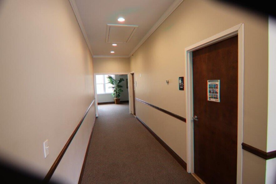 More Photos Of 104 Charles Eldridge Rd, Lakeville Office For Lease