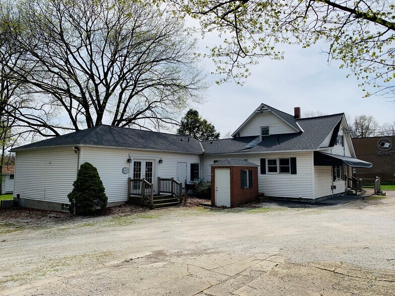 More Photos Of 3527 Darrow Rd, Stow Office For Sale