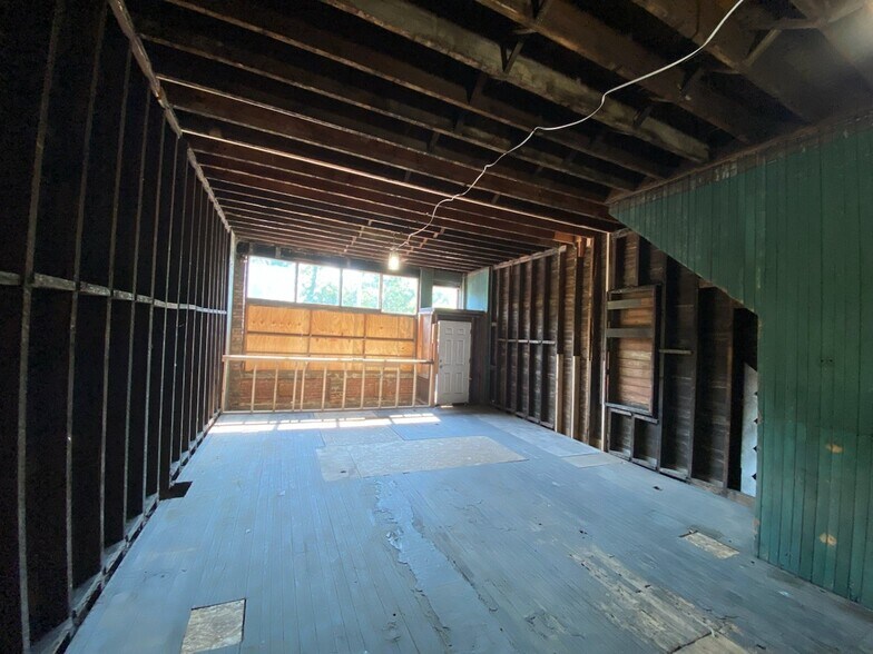 More Photos Of 5718 Lorain Ave, Cleveland Storefront Retail Office For Sale