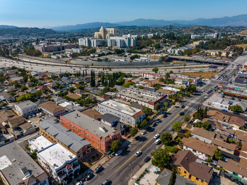 More Photos Of 811 N Soto St, Los Angeles Apartments For Sale