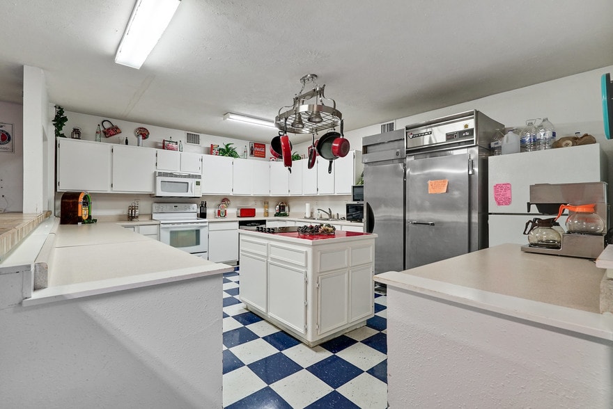 More Photos Of 13712 Rankin Cir, Houston Religious Facility For Sale