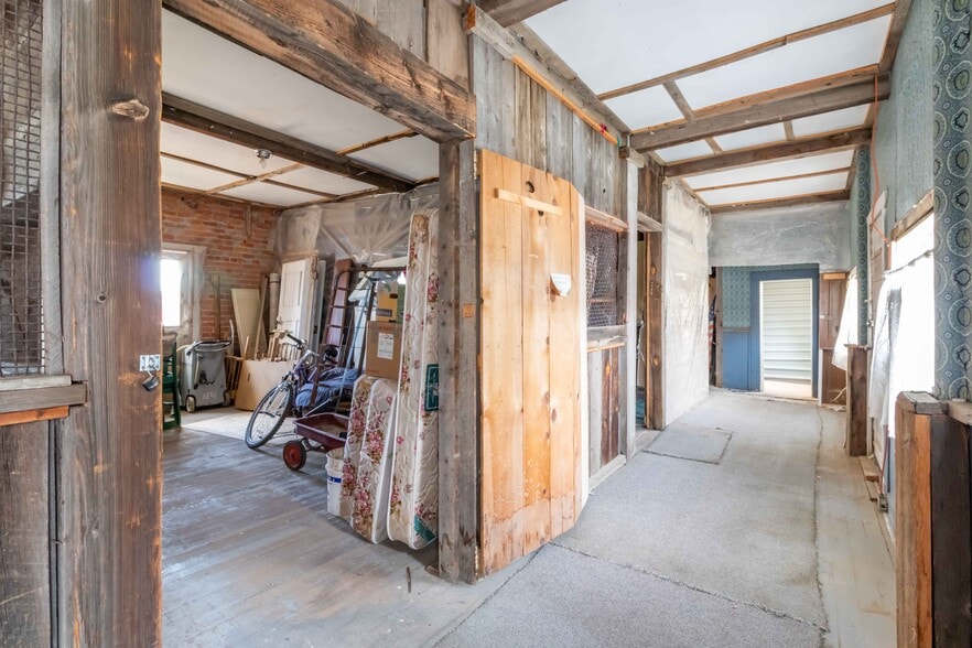 More Photos Of 400 W Victor Ave, Victor Hotel For Sale