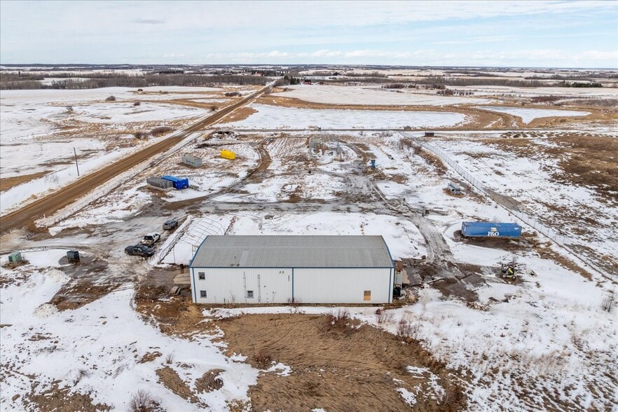 More Photos Of 51001 Range 192 rd, Tofield Industrial For Sale