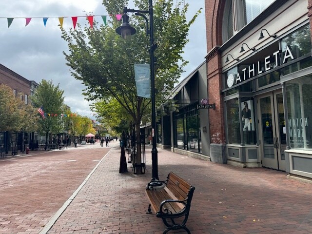 More Photos Of 1 Church St, Burlington Office For Lease