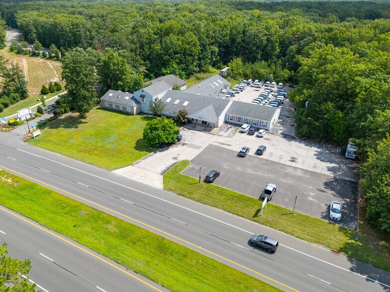 More Photos Of 350 Route 73, Berlin Health Club For Sale
