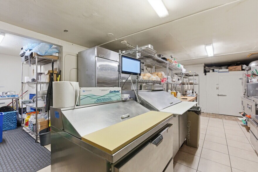 More Photos Of 2530 NE 82ND Ave, Portland Restaurant For Sale