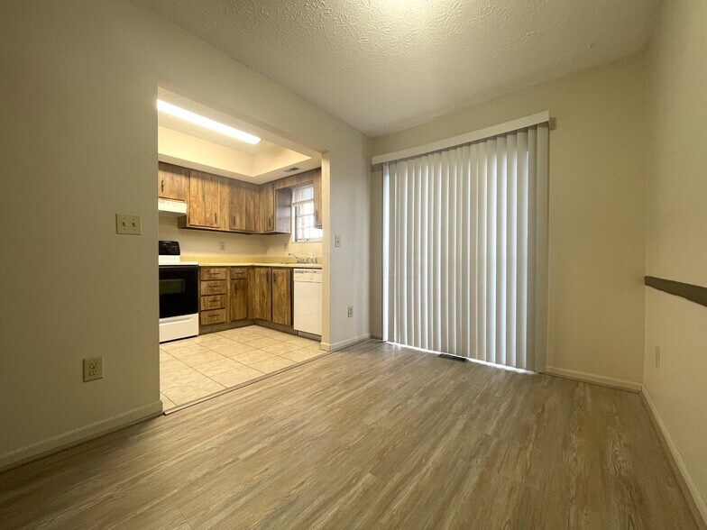 More Photos Of 5274-5280 Portland St, Columbus Apartments For Sale